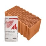 A Porotherm Rapid + V.F.H. 50 X-therm tégla legfontosabb tulajdonsága az egyedülálló hőszigetelő képessége. Az A++ energetikai besorolás garantálja, hogy az ebből készült falak télen melegen, nyáron pedig kellemesen hűvösen tartják otthonunkat. A 50 cm vastag egyrétegű falszerkezet kiváló alternatívát kínál azok számára, akik szeretnének elkerülni a többrétegű falazatok bonyolultságát és költségeit.